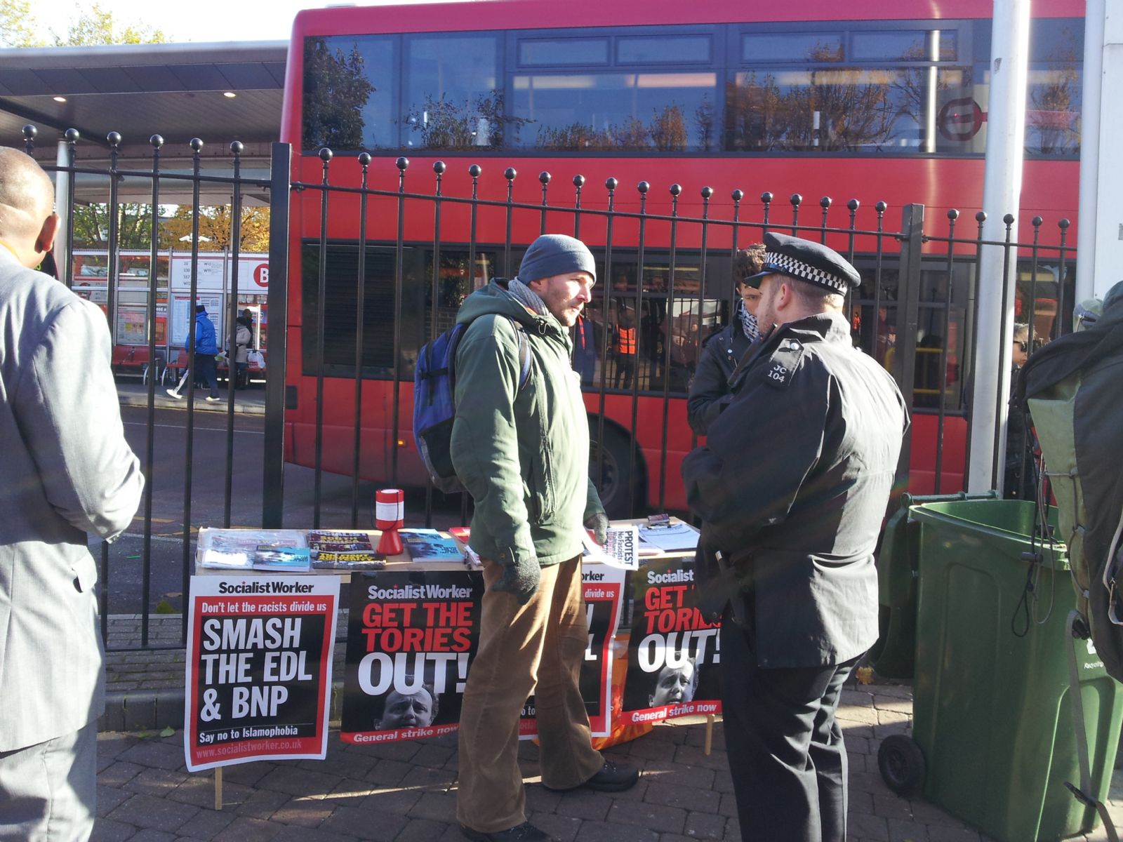 Walthamstow EDL'e kar gsteriler,aktiviteler